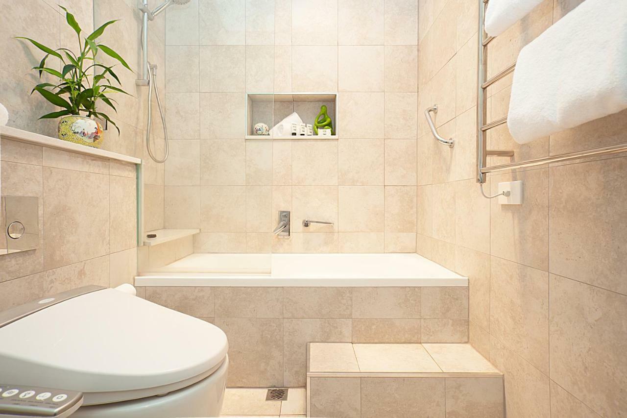 Art Deco With Breathtaking Water Views * Sydney