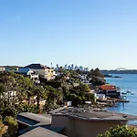 Art Deco Apartment With Breathtaking Water Views