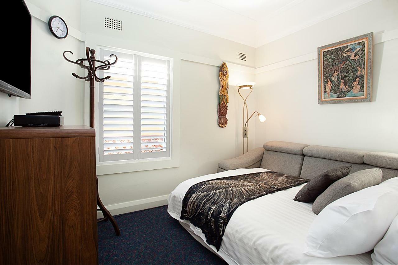 Art Deco With Breathtaking Water Views *