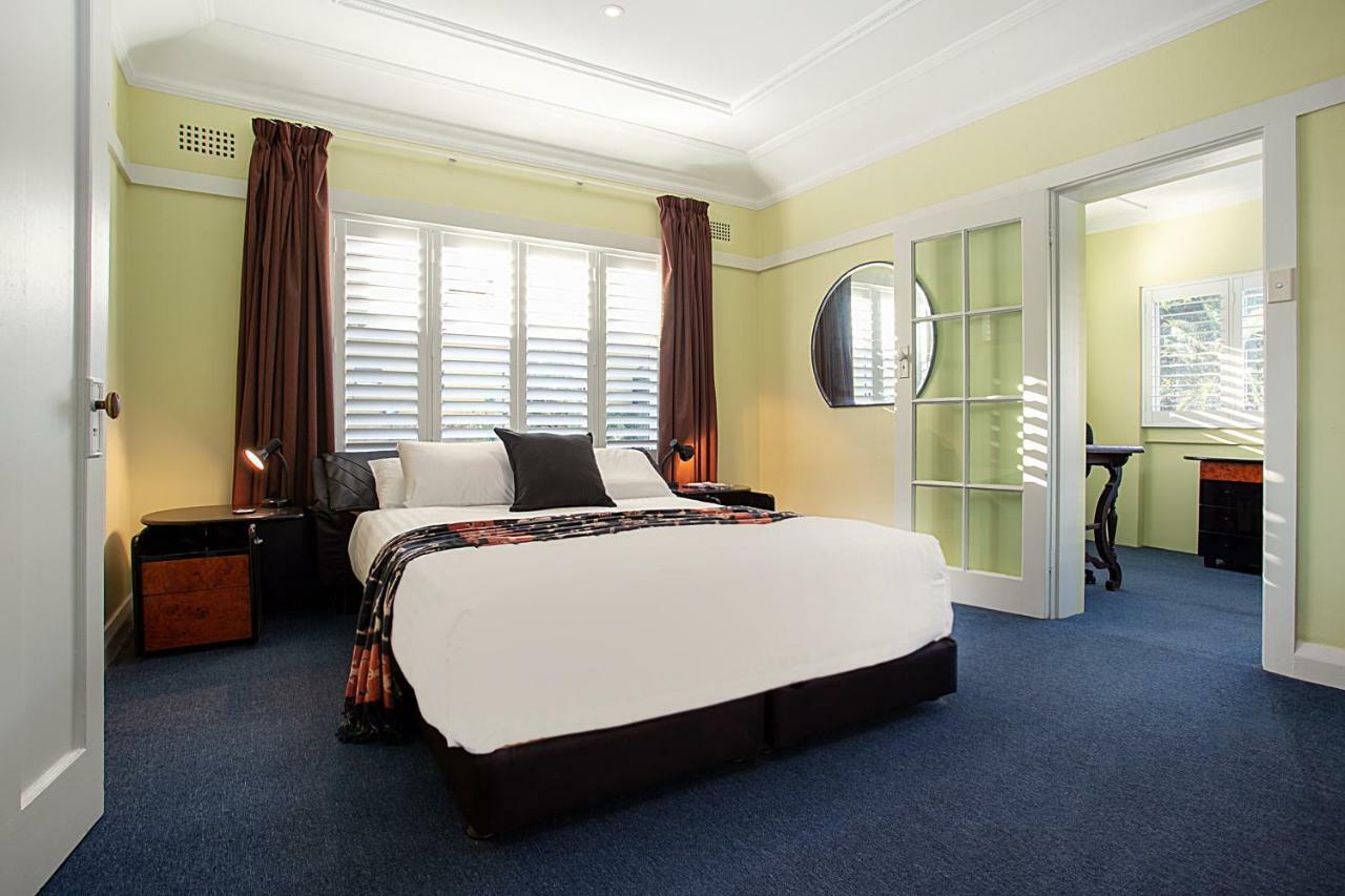 Art Deco With Breathtaking Water Views Sydney